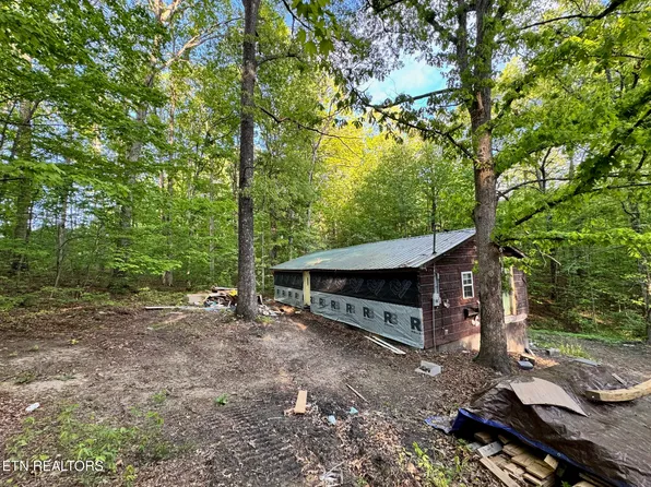 765 Sleepy Hollow Rd, Jamestown, TN 38556