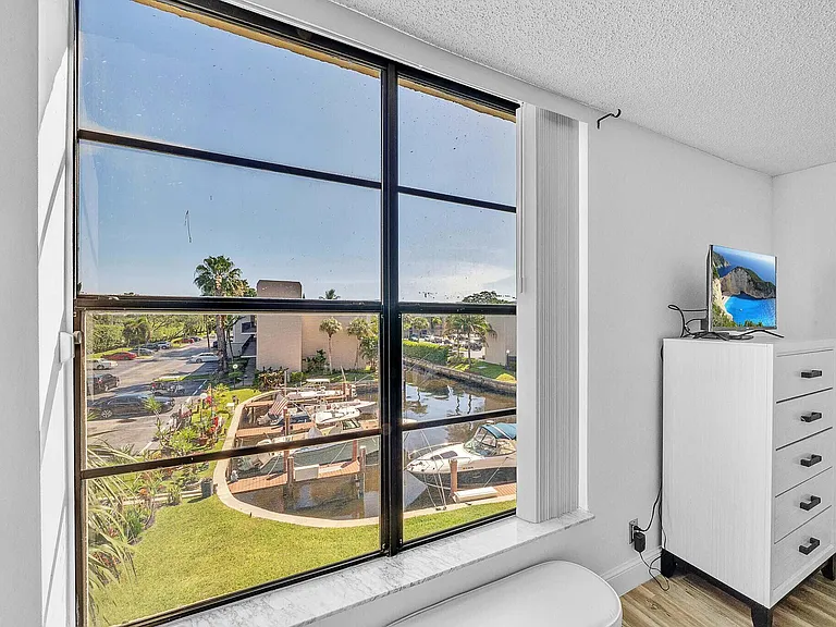 17 Royal Palm Way #3010 — Photo 31