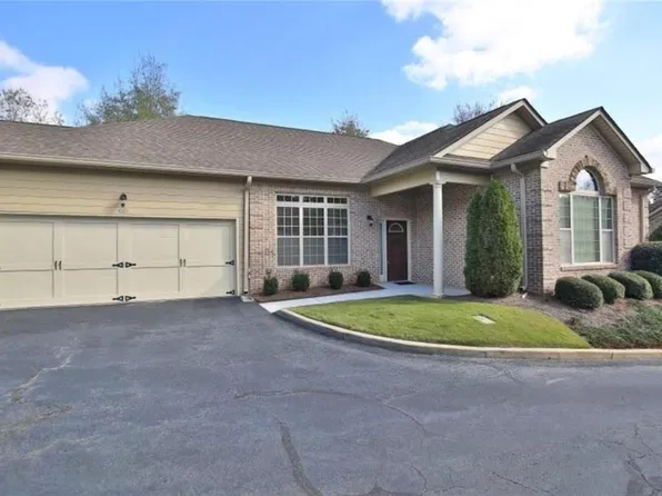 526 Mount Park Dr, Powder Springs, GA 30127