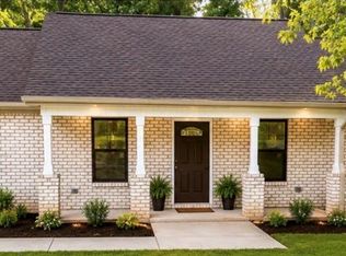 1730 Willow Rd, Greensboro, NC 27404
