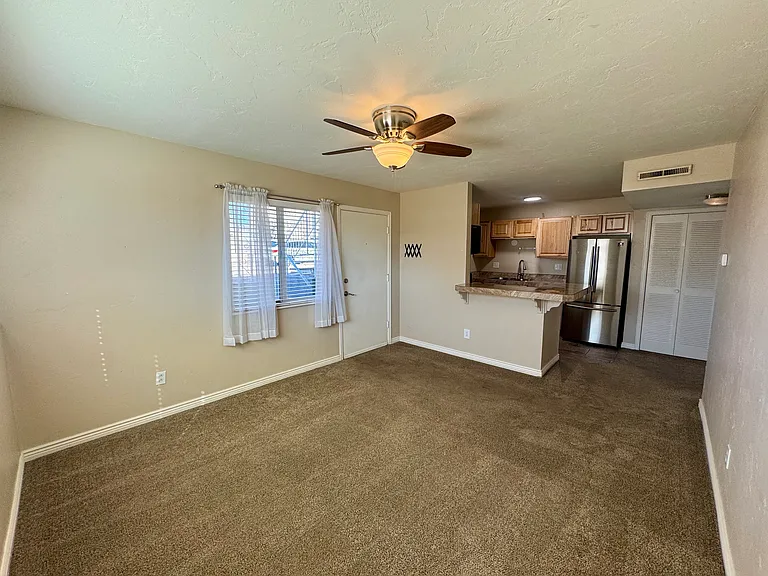 1125 Cree Dr — Photo 8