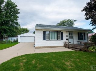 1005 S 11th Ave, Marshalltown, IA 50158