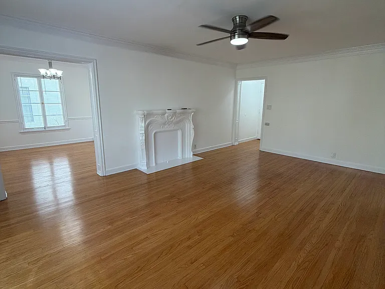 630 S Detroit St #1/2 — Photo 3