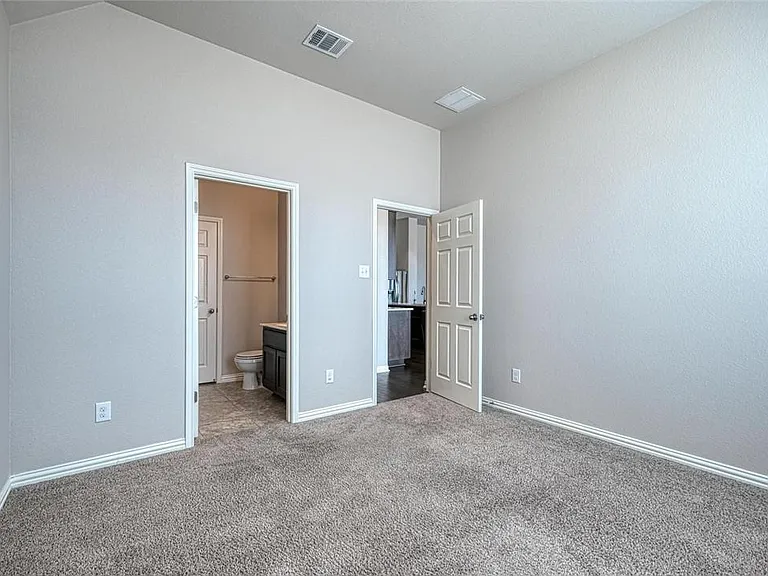 19916 Chayton Cir — Photo 12