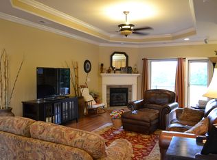 624 Avalon Dr SW, Hartselle, AL 35640