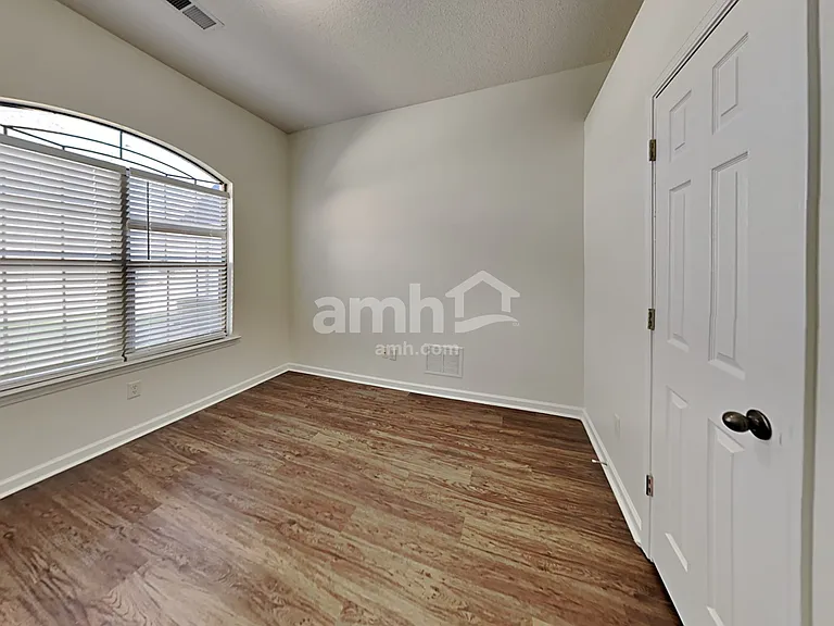 1673 Farkleberry Dr — Photo 15