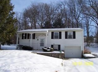 47 Hood Rd, Tewksbury, MA 01876