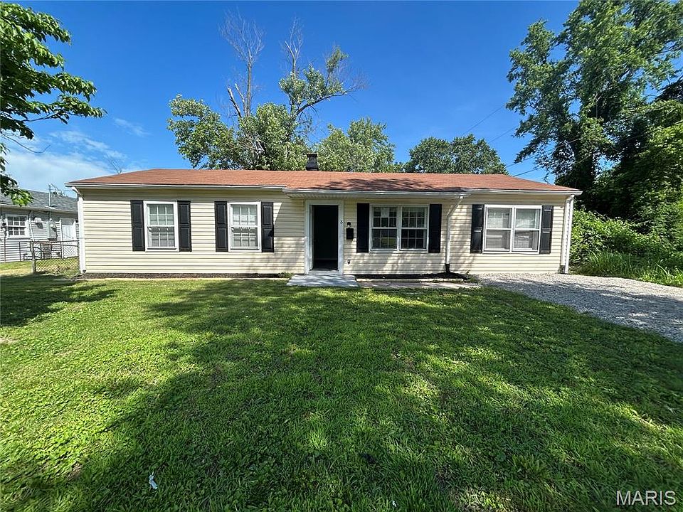 1st image of 6 Baldwin Ln