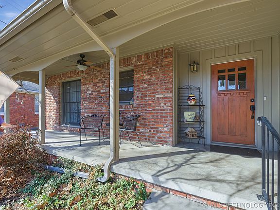 2nd image of 4209 E 40th Pl