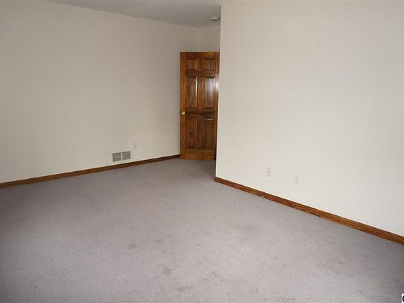 2nd image of 1416 Lawton St APT B