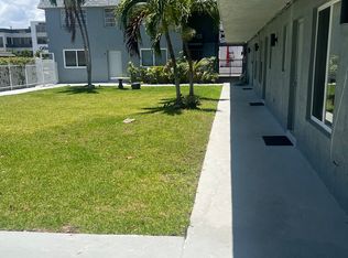 615 NE 8th St APT 10, Hallandale, FL 33009