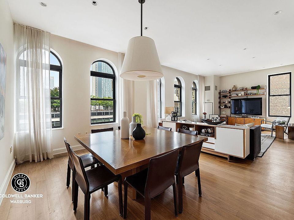 1st image of 140 W 22nd St #Phb