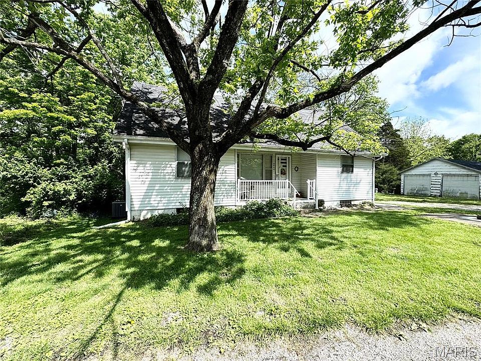 2nd image of 2069 Arras Dr