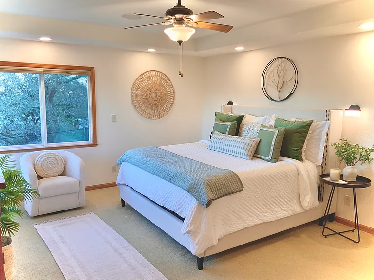 3575 Valley View Dr — Photo 7