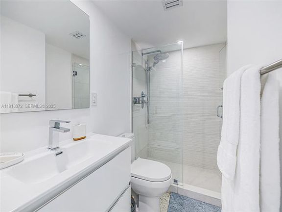 5th image of 1865 Brickell Ave APT A1911
