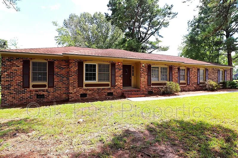 3 bed, 2.0 bath, 1514 sqft, $1,950 — Photo 1