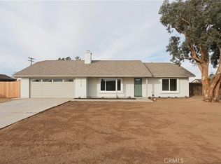 11724 Jamacha Rd, Apple Valley, CA 92308