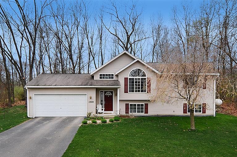 1st image of 13920 Rolling Creek Dr NE