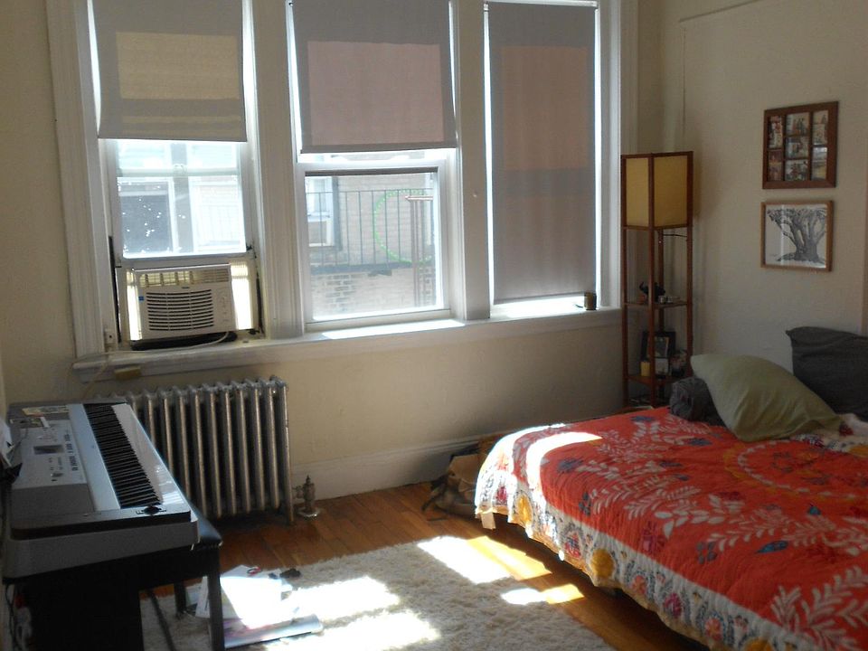 2nd image of 1685 Commonwealth Ave #32