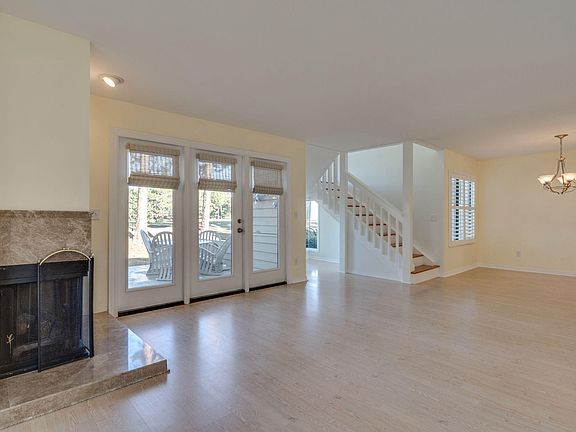 5th image of 257 Eagle Dr