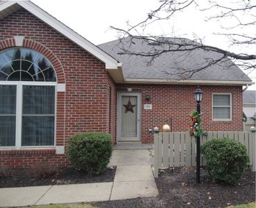 1551 Meerschaum Ln, Coraopolis, PA, 15108