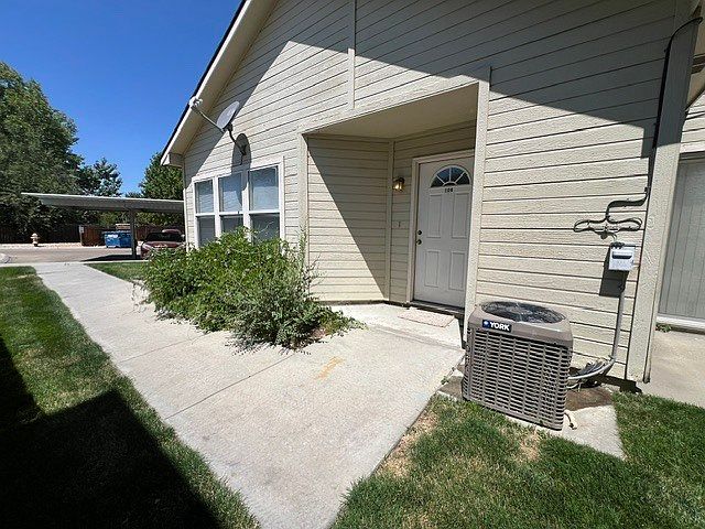 1st image of 1356 N Stephanie Ln APT 104