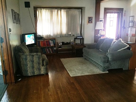 2nd image of 3225 Parkwood Ave