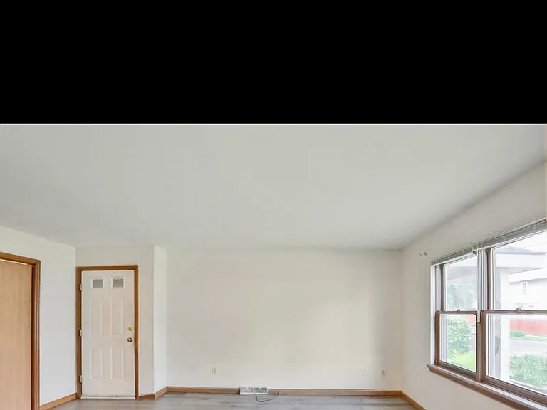 173 W Lawrence St #2 — Photo 15