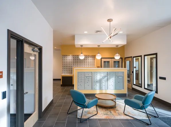 Ascent on Hover Crossing