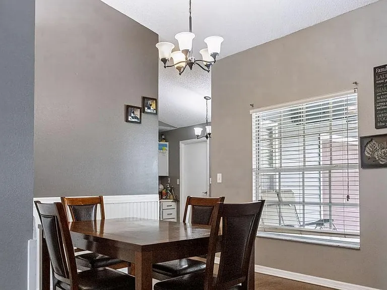 506 Mandy St — Photo 15