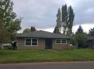 114 N Walnut St, Independence, OR 97351