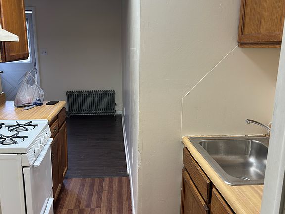 4th image of 546 W Main St #10