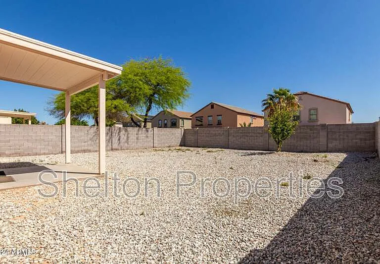 17229 W Caribbean Ln — Photo 30