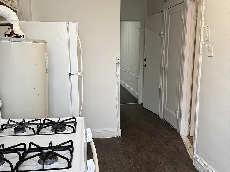 434 Central Ave #3L — Photo 8