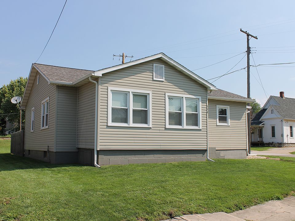 1st image of 554 Lincoln St