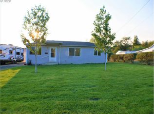 344 NW Civil Bend Ave, Winston, OR 97496