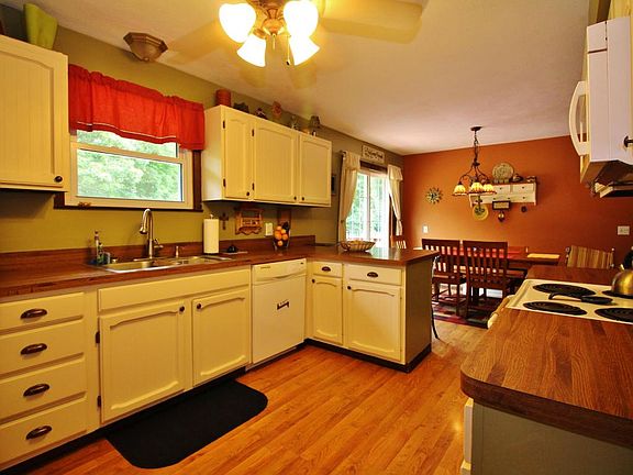 4th image of 1503 Pinehurst Ln