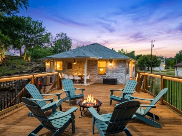 305 Mountain Vw, Sunrise Beach, TX 78643