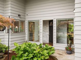 829 Harvest Rd, Bothell, WA 98012