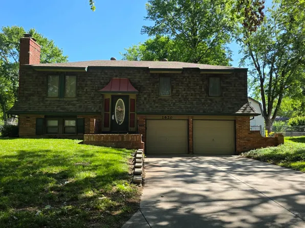 1620 W Brittany St, Olathe, KS 66061