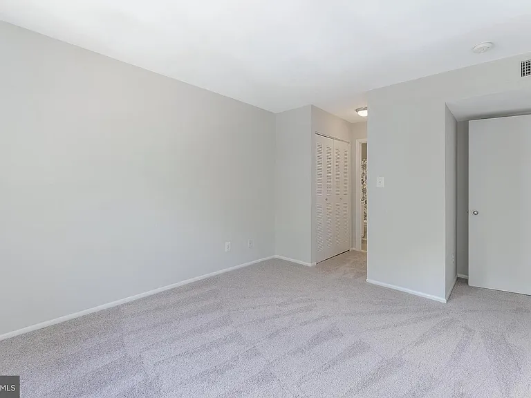 1717 Ascot Way #E — Photo 23