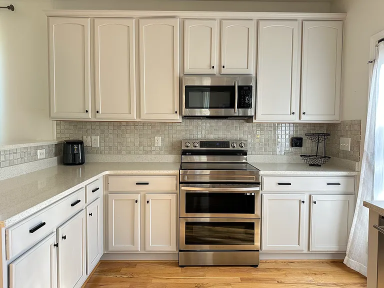 1820 Pear Tree Ln — Photo 7