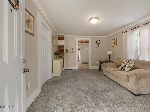 3rd image of 108 McGinley St