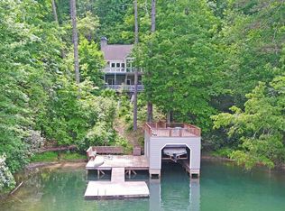 54 Rosebud Ln, Lakemont, GA 30552