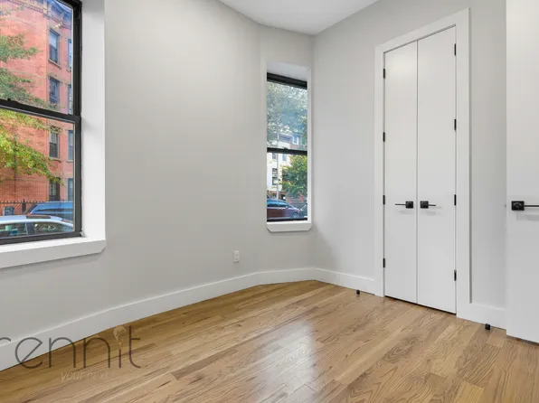 265 Malcolm X Boulevard image 5 of 27