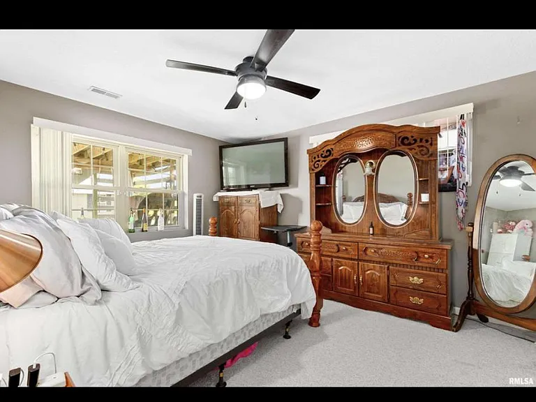 1834 Kingsbury Rd — Photo 16