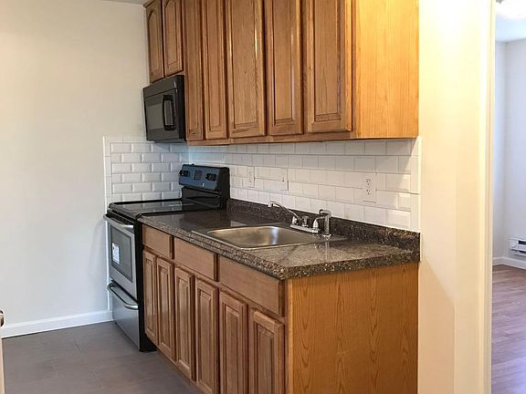 3rd image of 1609 S 6th St Floor 2
