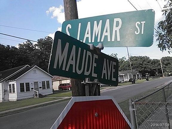 3rd image of 908 Maude Ave