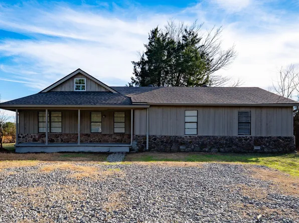 132 Daugherty Hill Rd, Conway, AR 72032