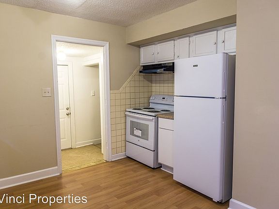 4th image of 2914 Patria St